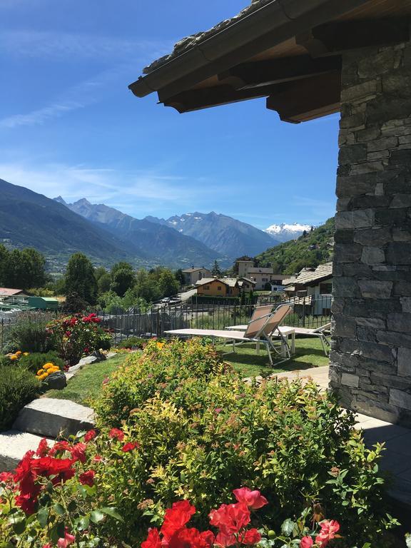 Appartamento Fleur Des Neiges Aosta Exterior foto